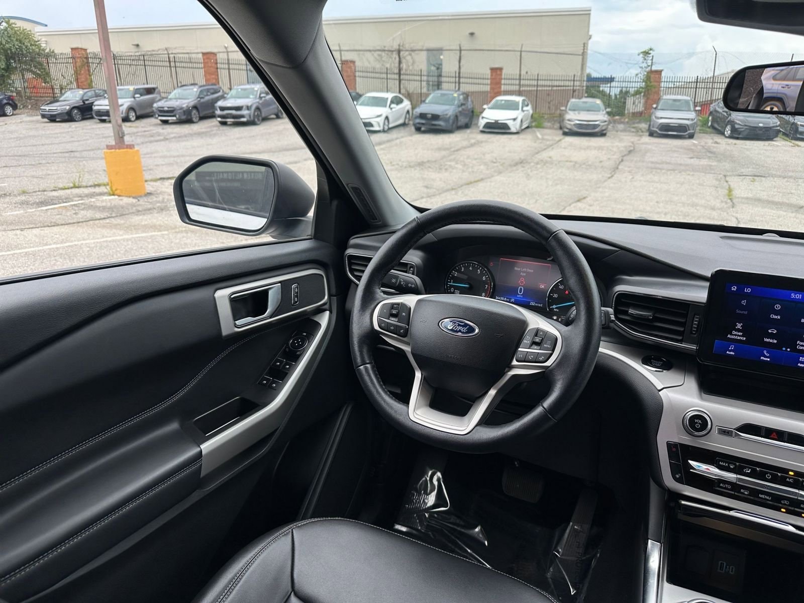 Thumbnail: 2024 Ford Explorer - 33