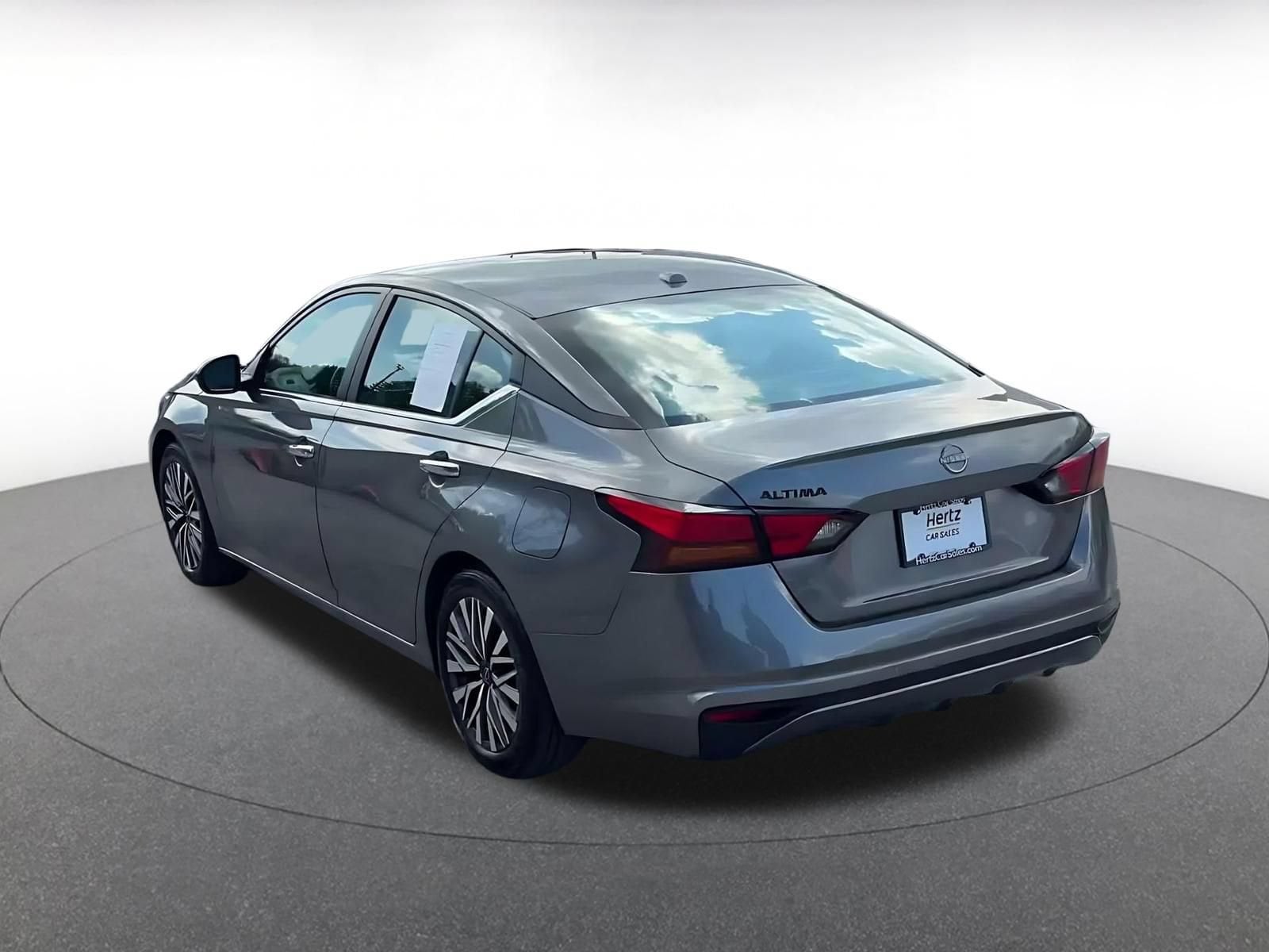 Thumbnail: 2025 Nissan Altima - 9
