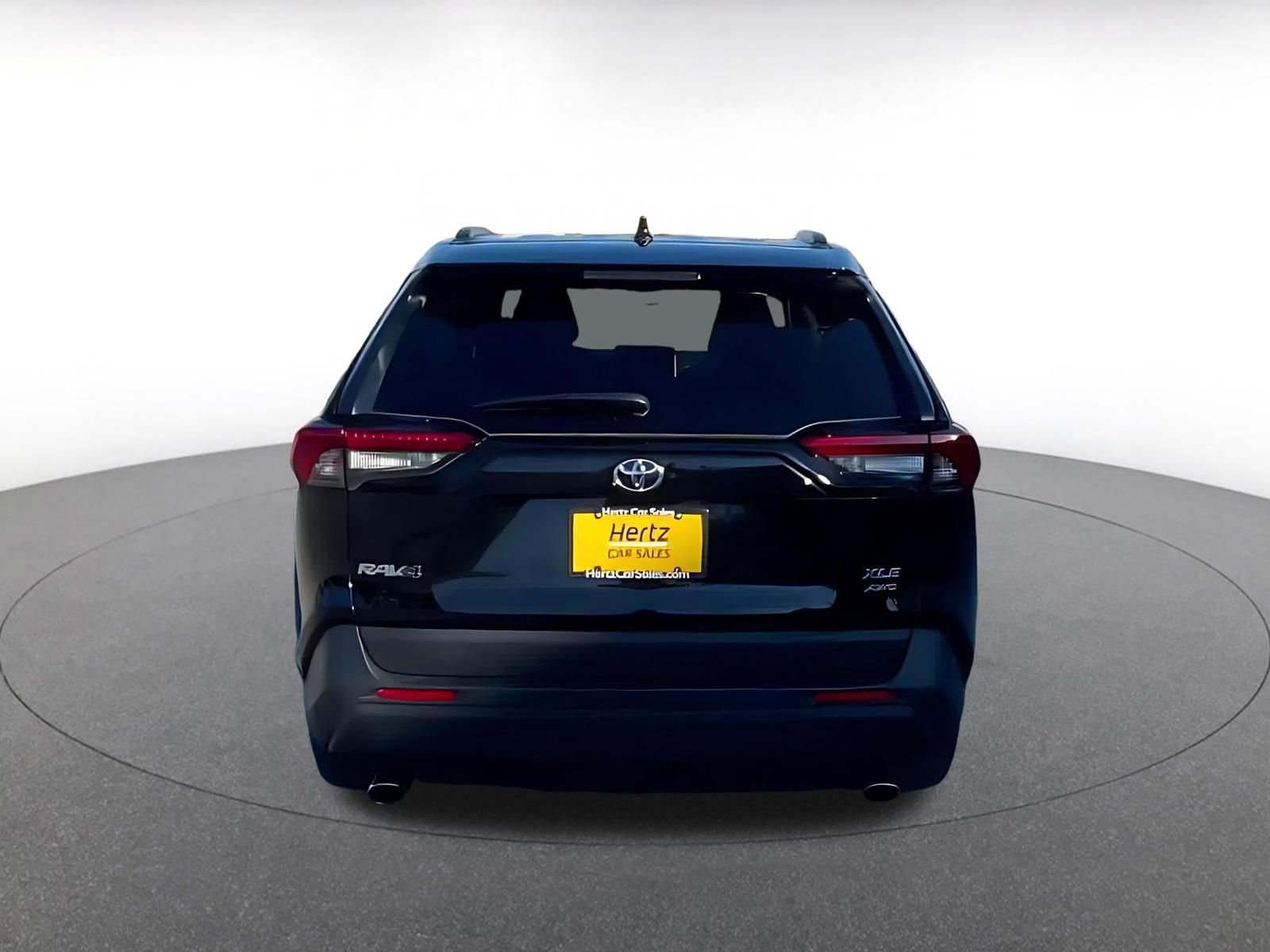 Thumbnail: 2025 Toyota RAV4 - 12