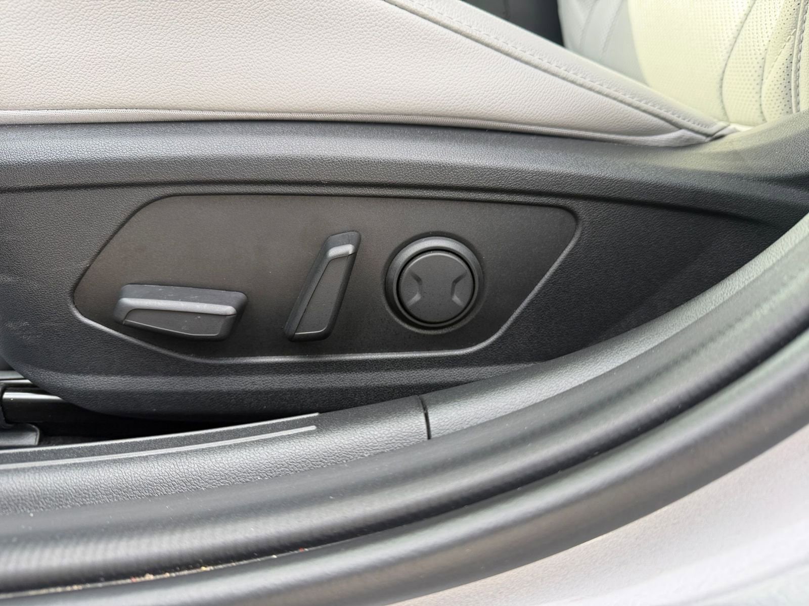 Thumbnail: 2025 Hyundai Elantra - 23