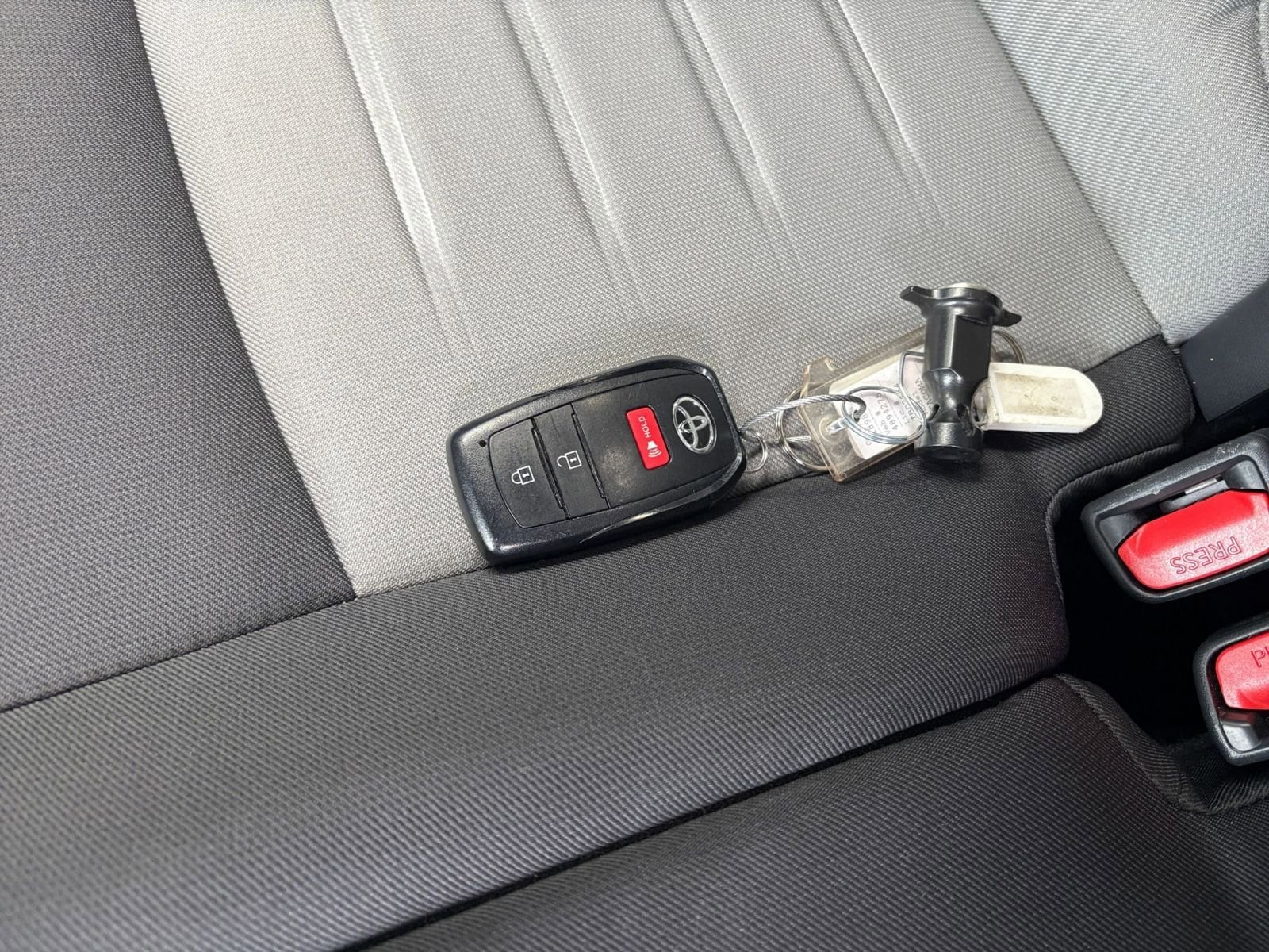 Thumbnail: 2025 Toyota Tacoma - 21