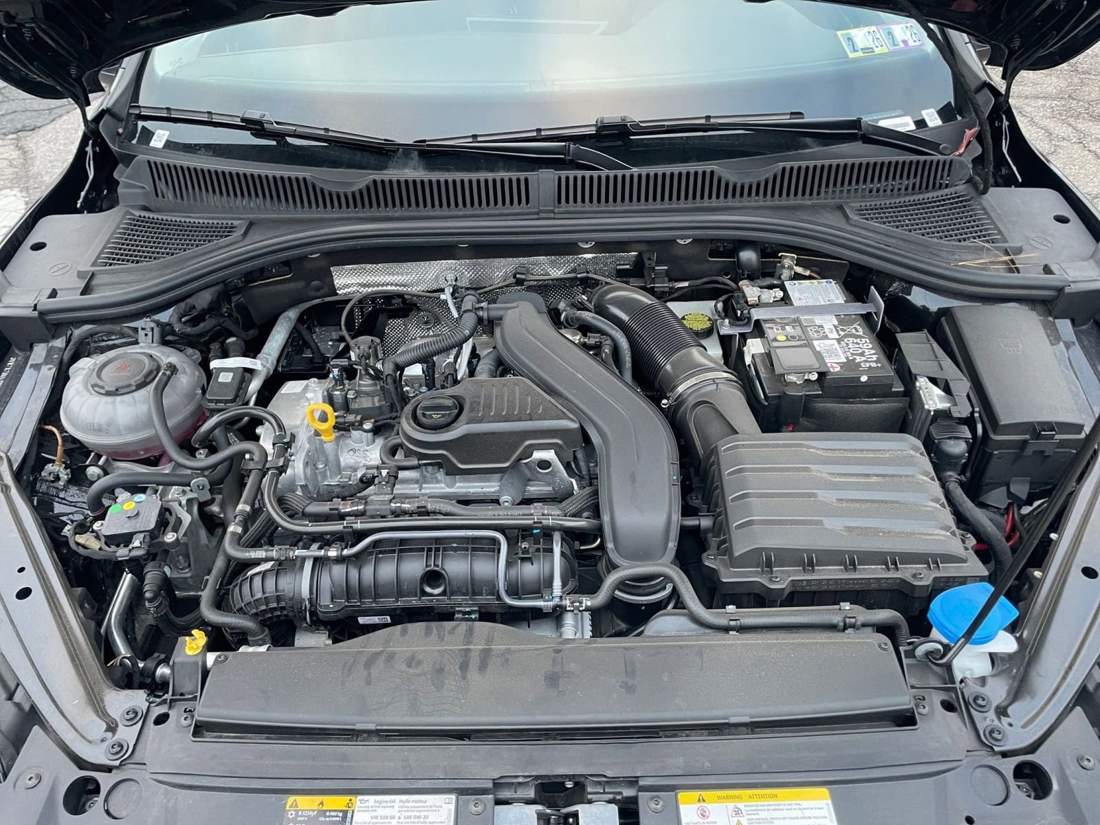 Thumbnail: 2025 Volkswagen Jetta - 32