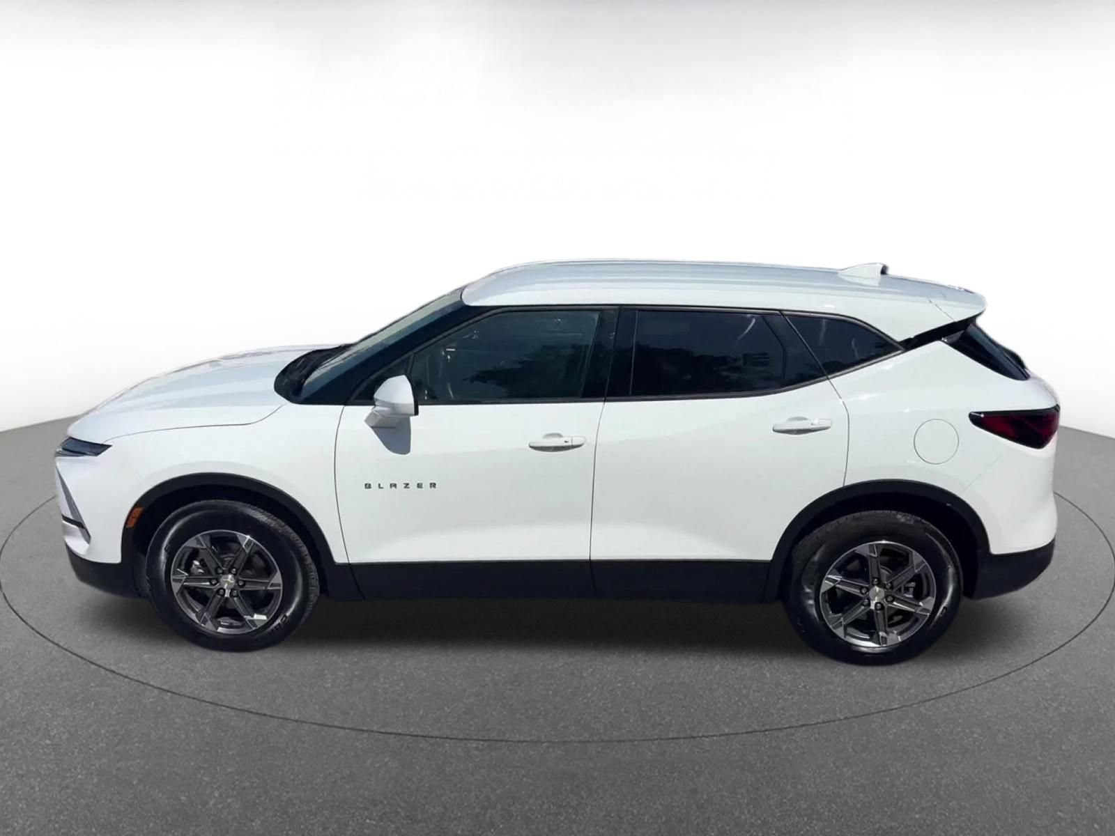 Thumbnail: 2025 Chevrolet Blazer - 9