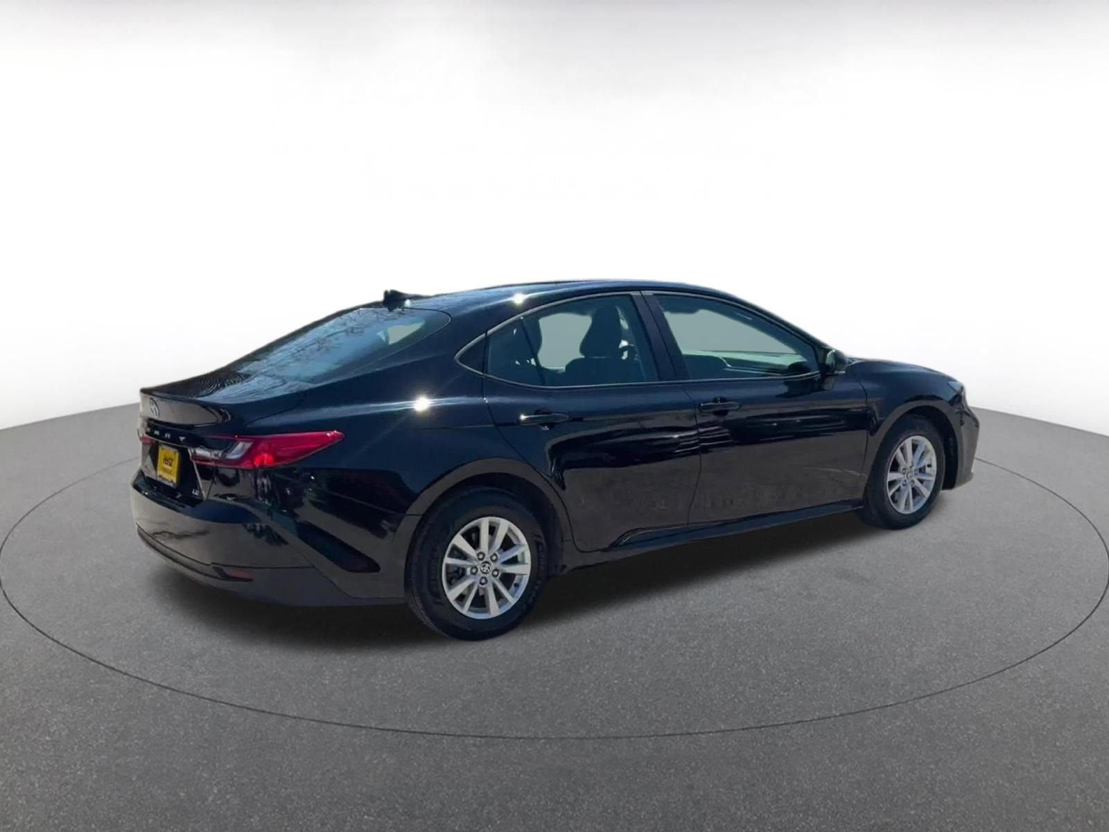 Thumbnail: 2025 Toyota Camry - 15