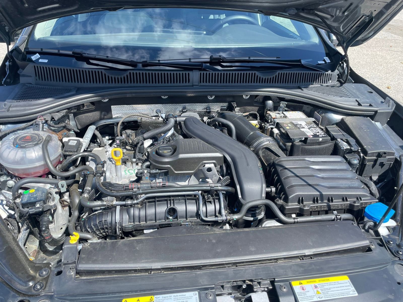 Thumbnail: 2025 Volkswagen Jetta - 32