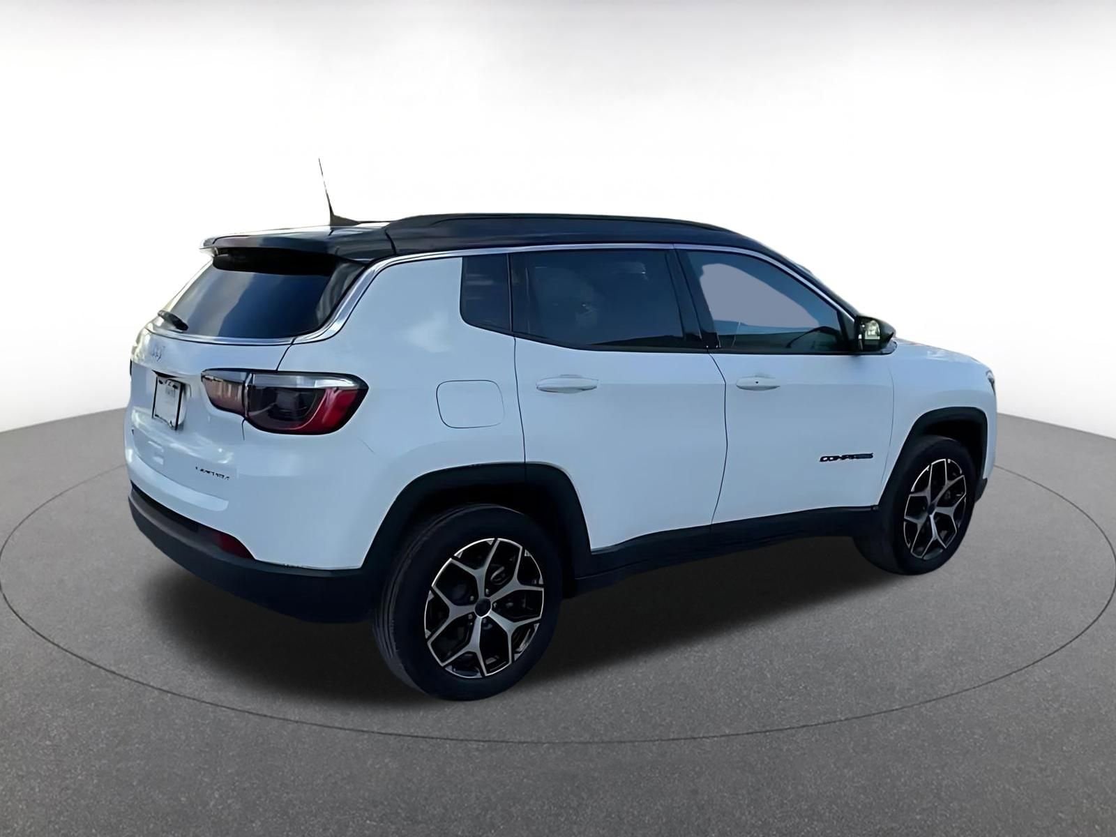 Thumbnail: 2025 Jeep Compass - 15