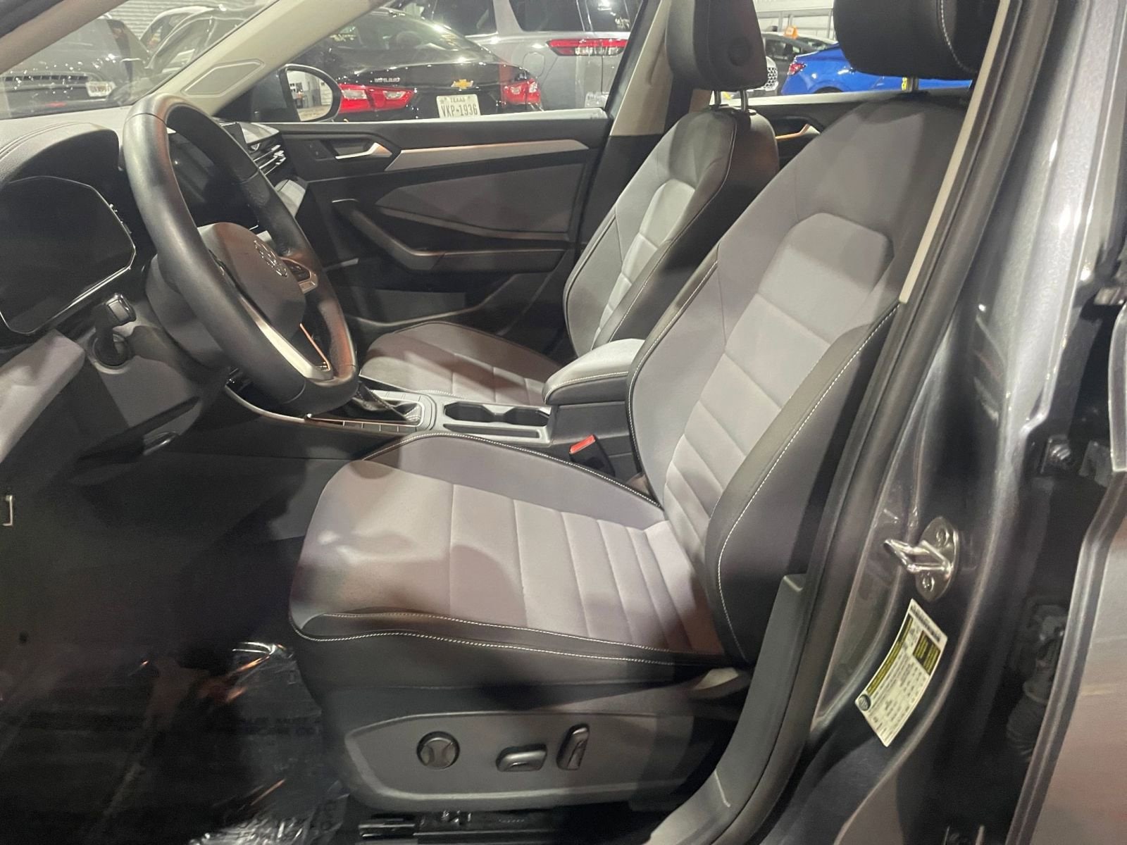 Thumbnail: 2025 Volkswagen Jetta - 24