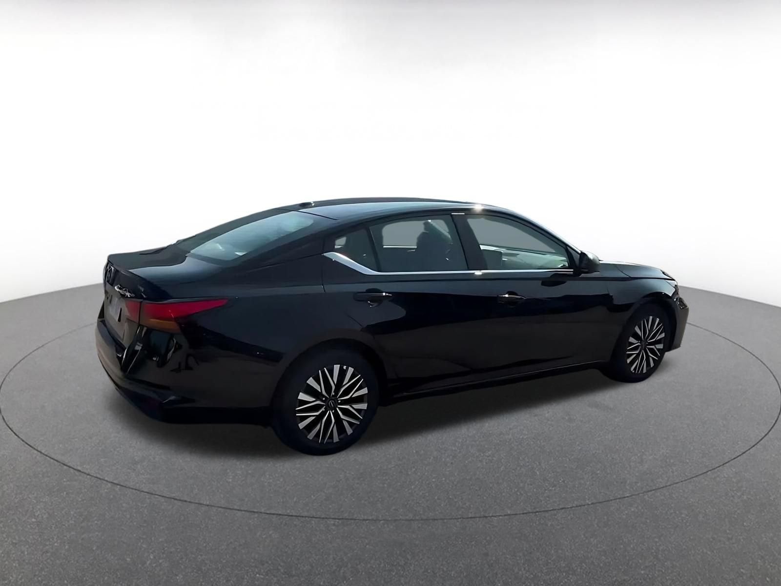 Thumbnail: 2026 Nissan Altima - 14