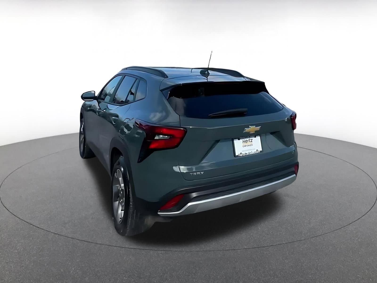 Thumbnail: 2025 Chevrolet Trax - 11