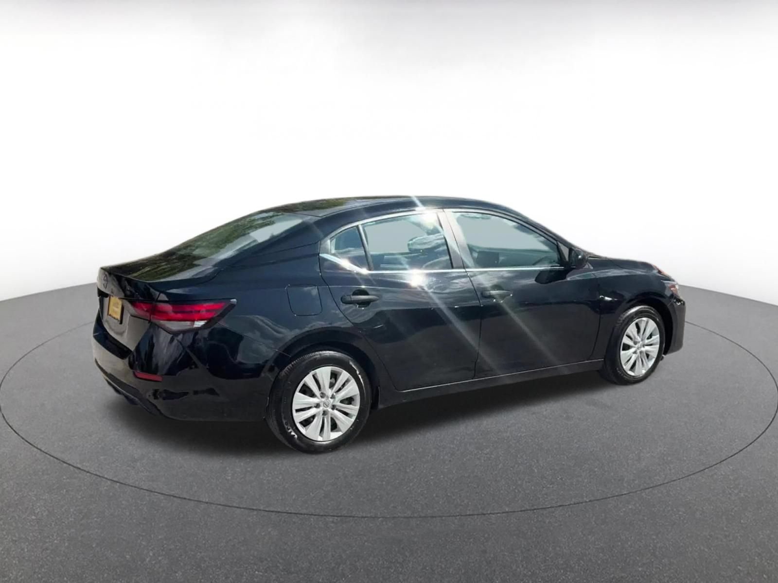 Thumbnail: 2025 Nissan Sentra - 15