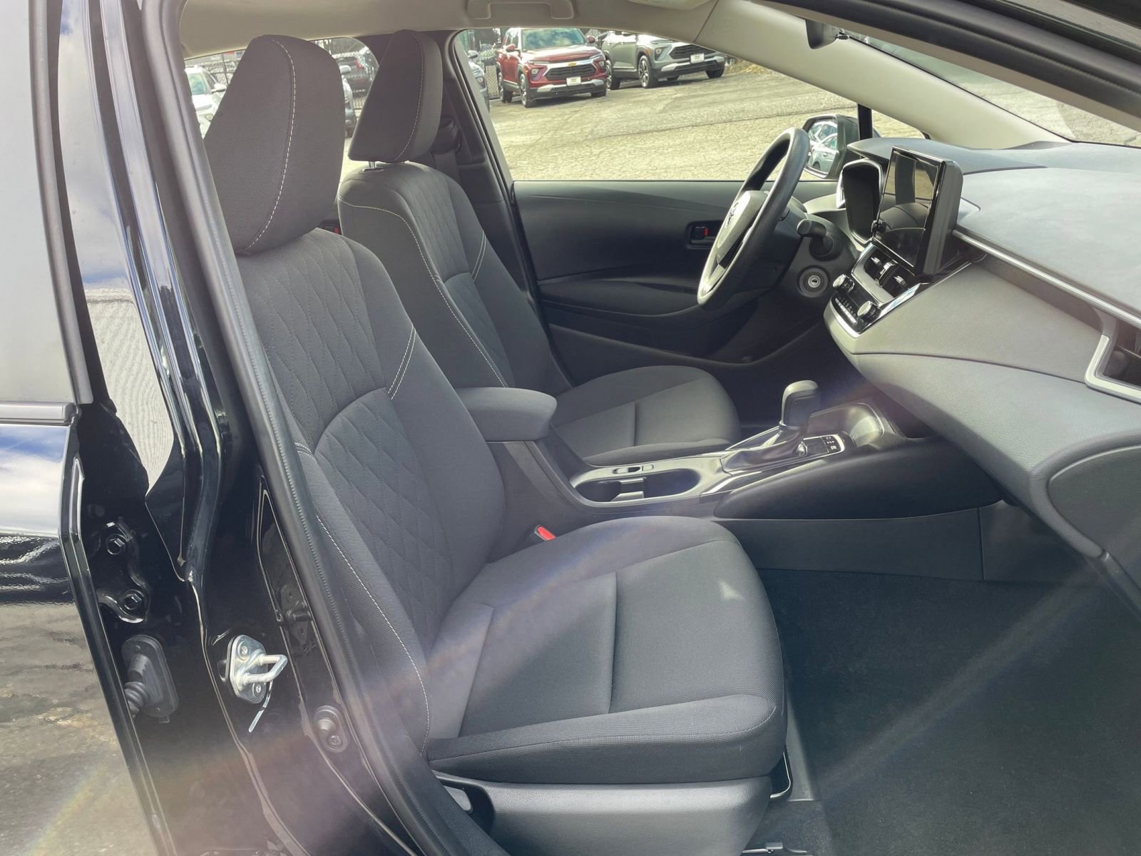 Thumbnail: 2025 Toyota Corolla - 34