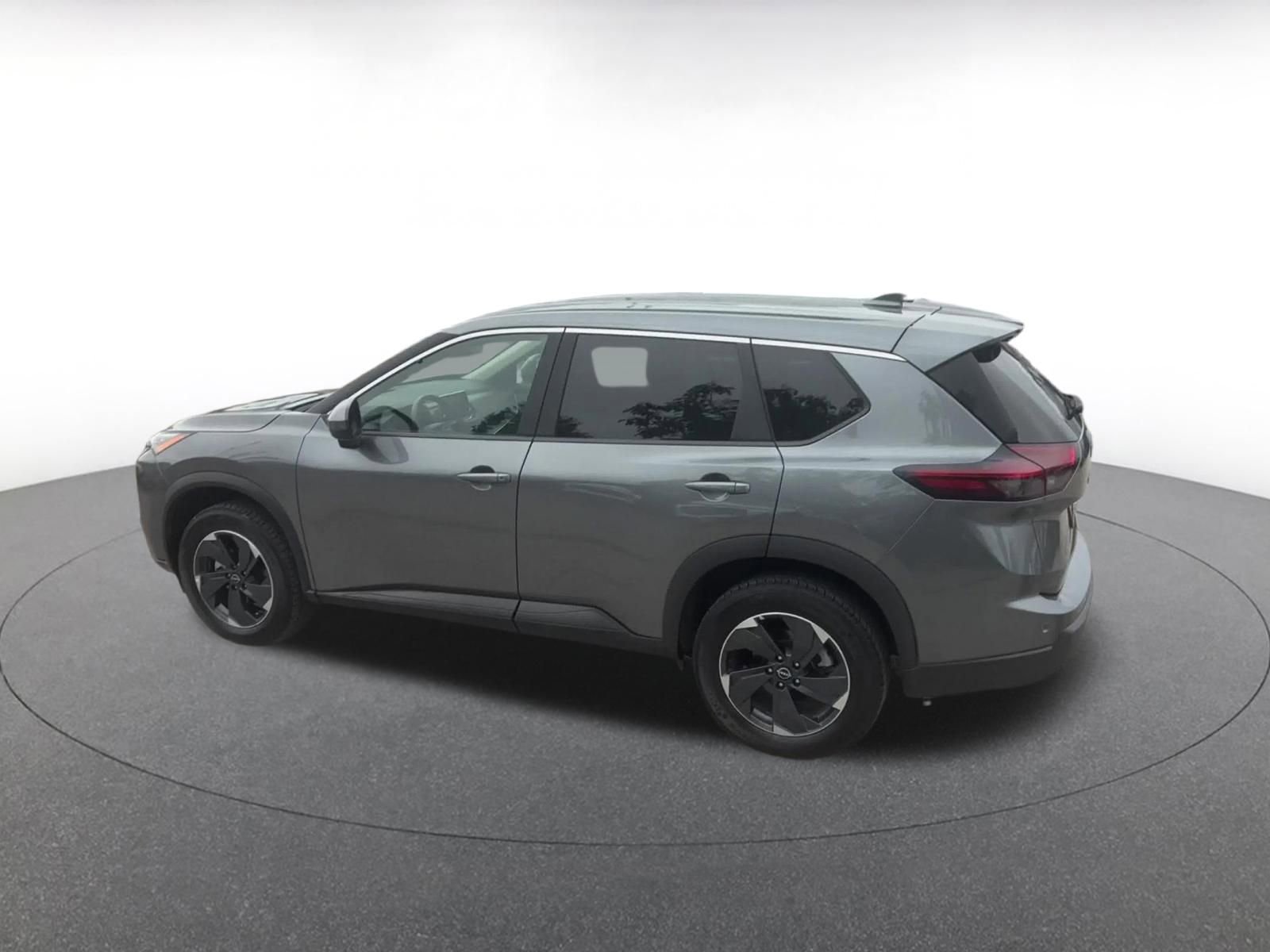 Thumbnail: 2025 Nissan Rogue - 10