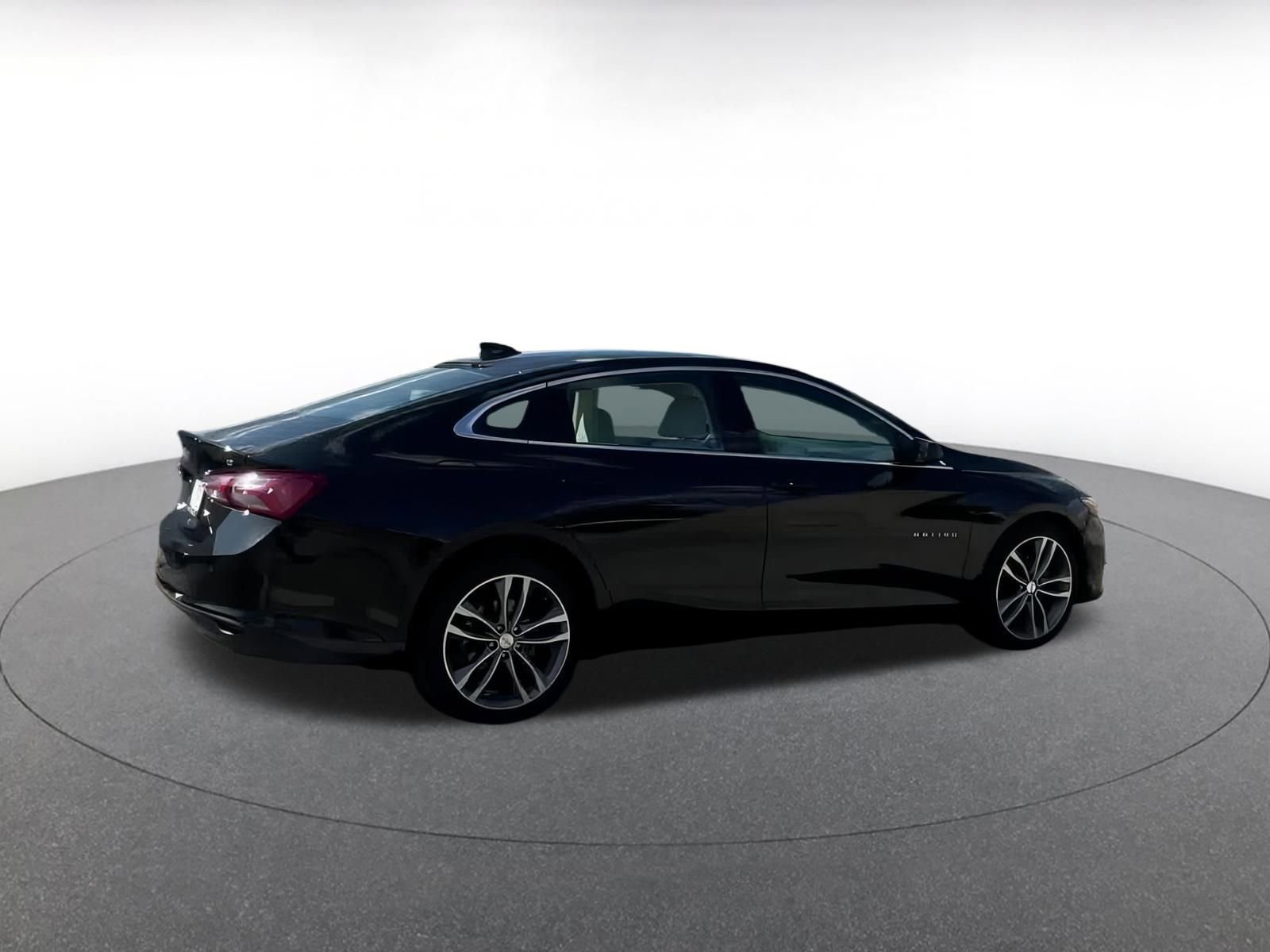 Thumbnail: 2024 Chevrolet Malibu - 14