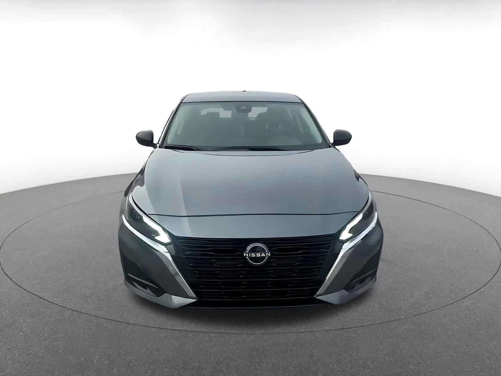 Thumbnail: 2025 Nissan Altima - 4