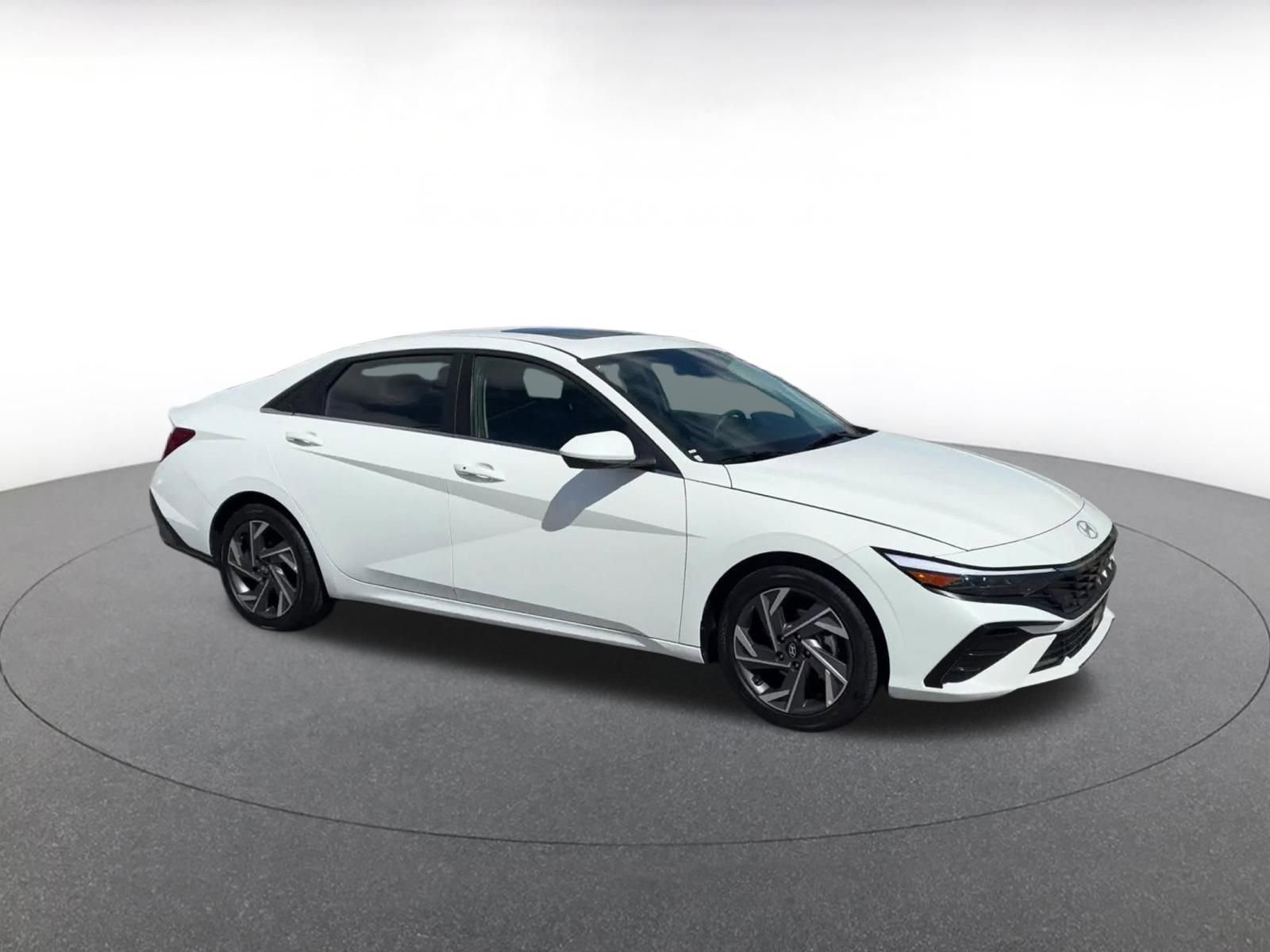 Thumbnail: 2025 Hyundai Elantra - 2