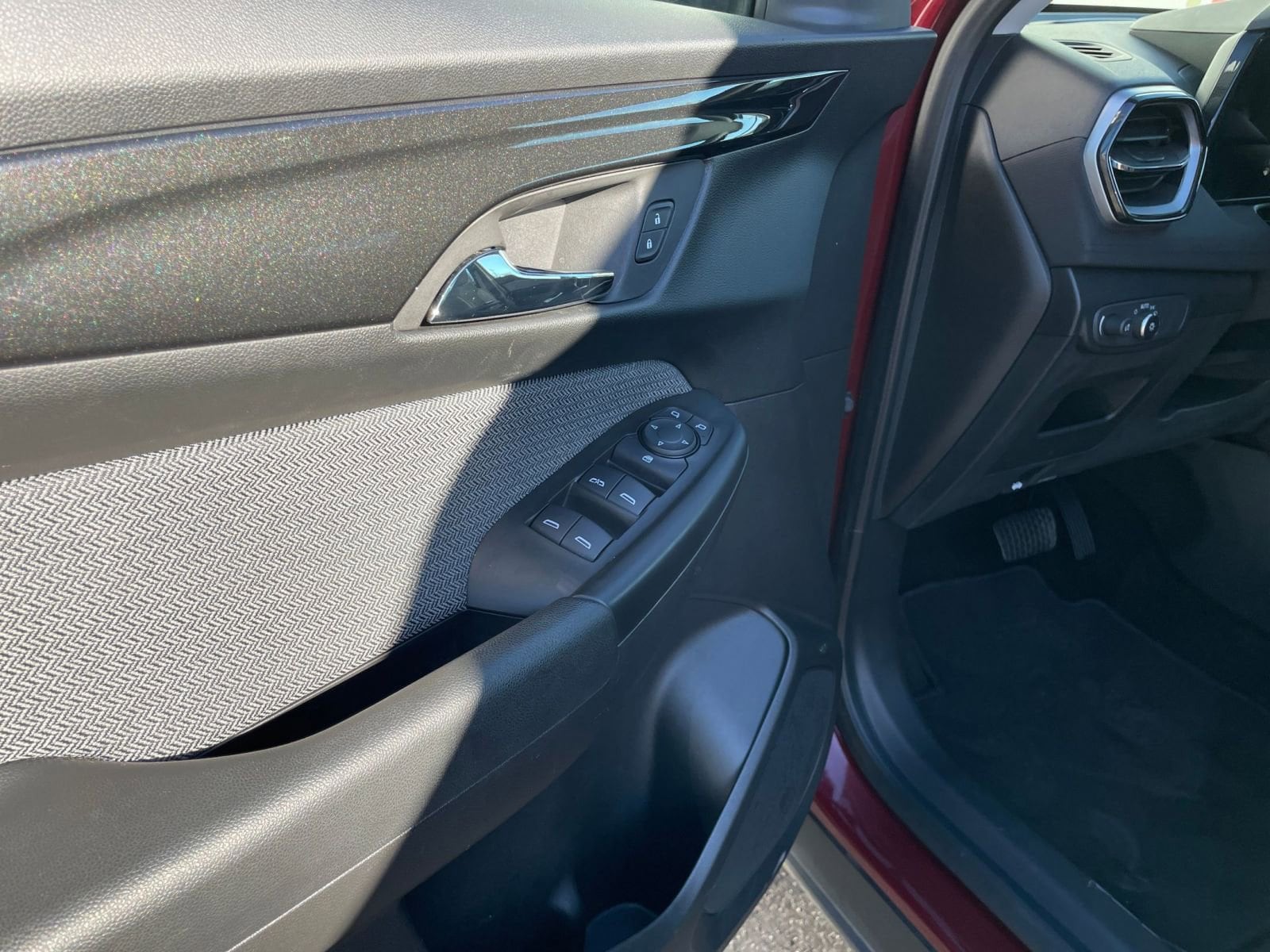 Thumbnail: 2025 Chevrolet TrailBlazer - 20