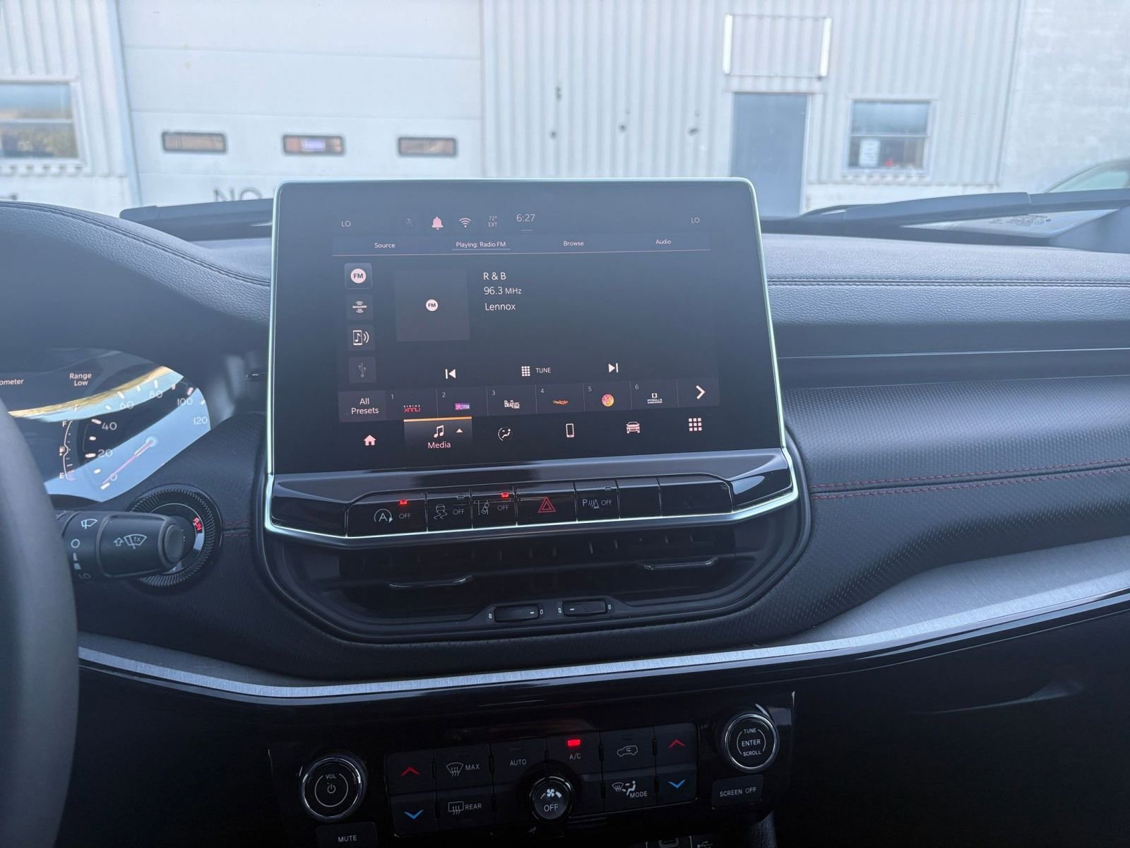 Thumbnail: 2025 Jeep Compass - 20