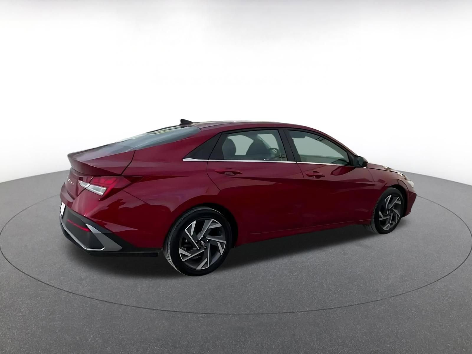 Thumbnail: 2025 Hyundai Elantra - 15