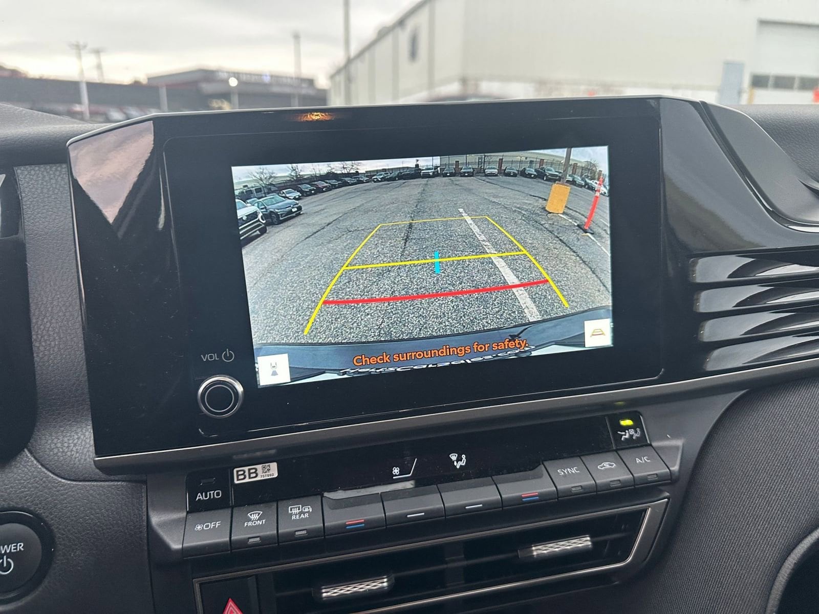 Thumbnail: 2025 Toyota Camry - 17