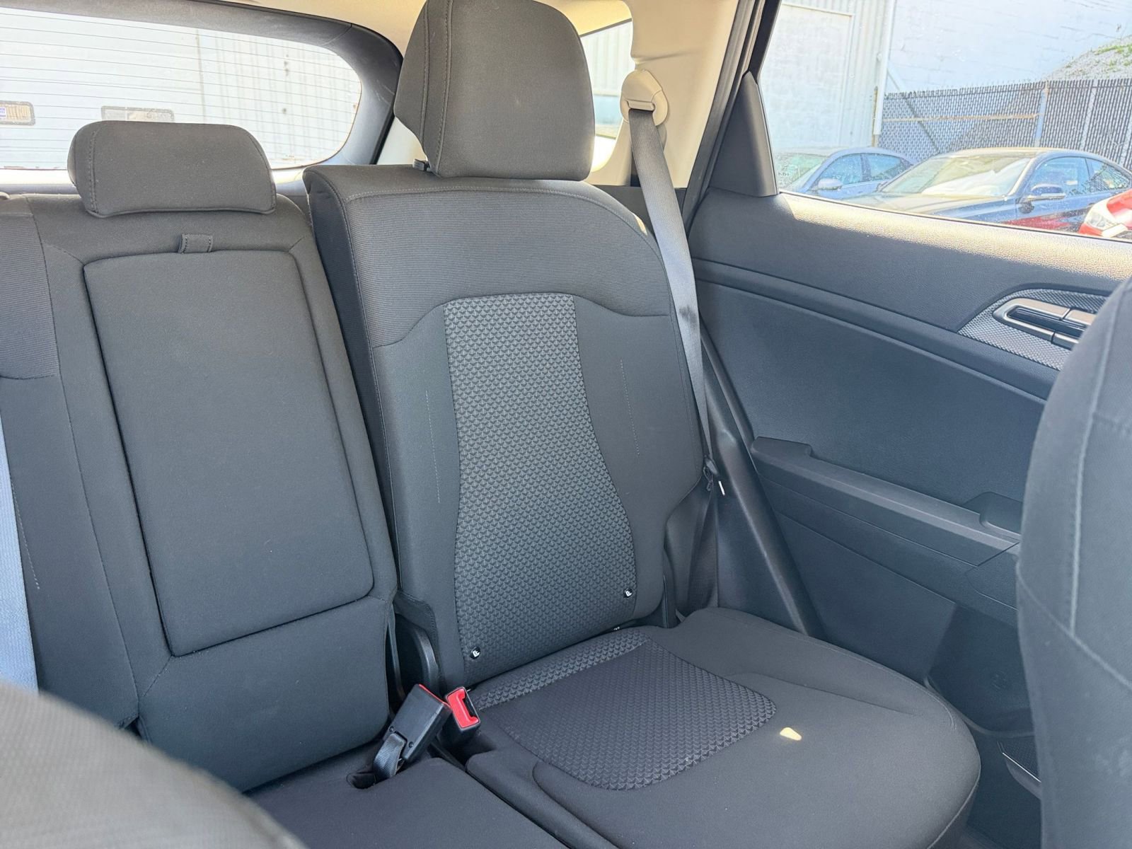 Thumbnail: 2025 Kia Sportage - 32