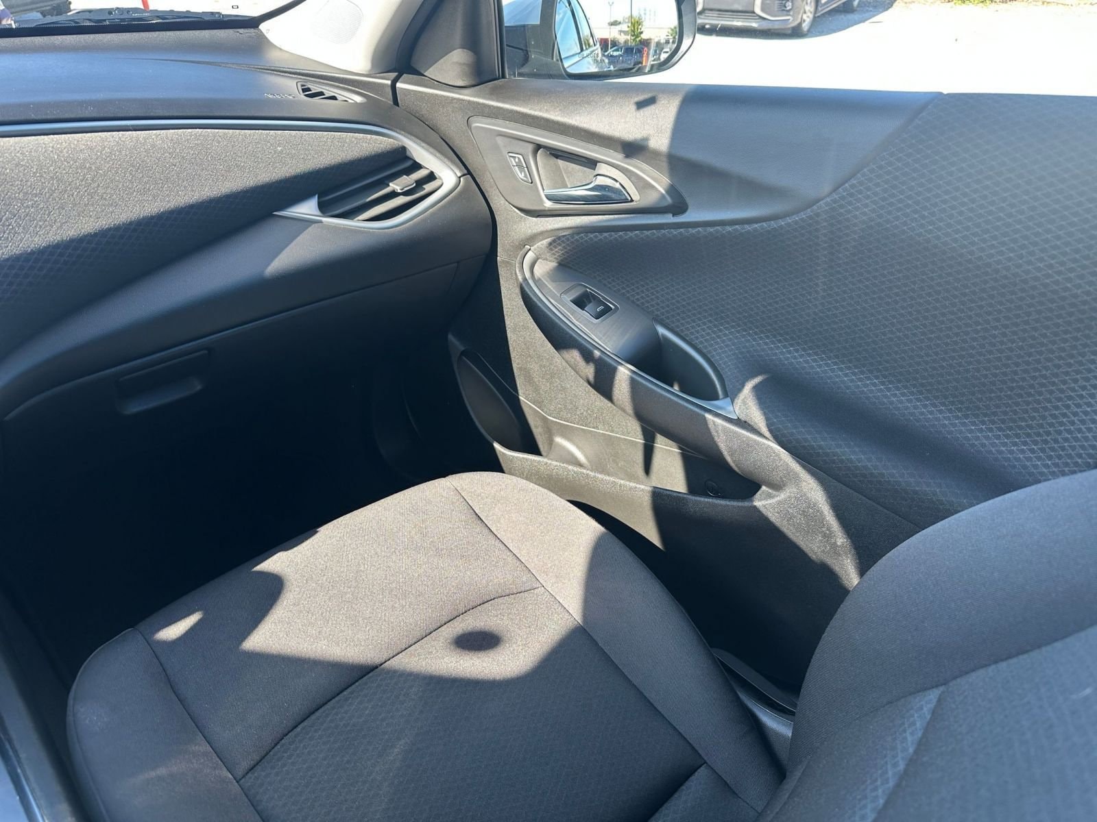 Thumbnail: 2024 Chevrolet Malibu - 35