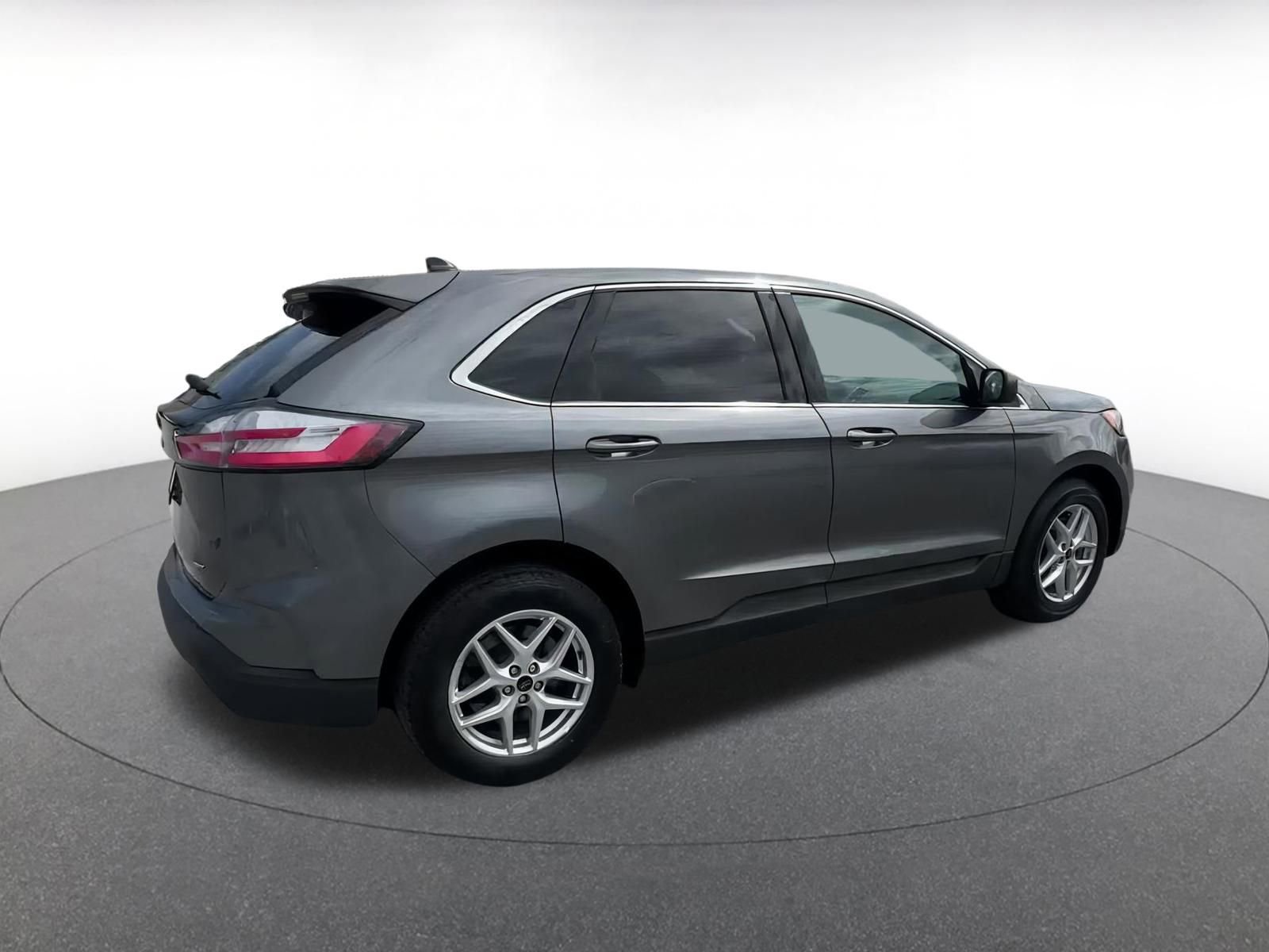 Thumbnail: 2024 Ford Edge - 13