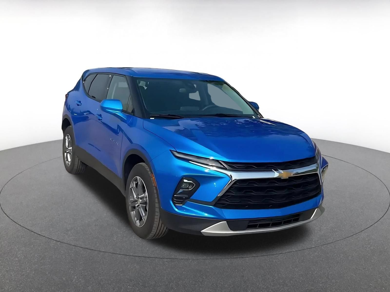 Thumbnail: 2026 Chevrolet Blazer - 3