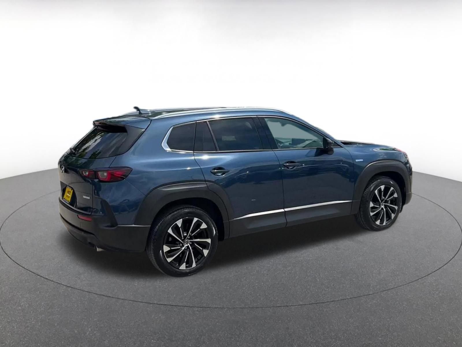 Thumbnail: 2025 Mazda CX-50 - 15