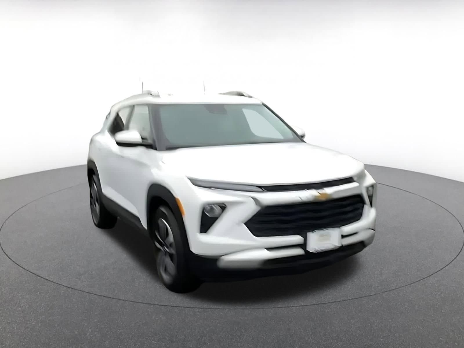 Thumbnail: 2025 Chevrolet TrailBlazer - 3