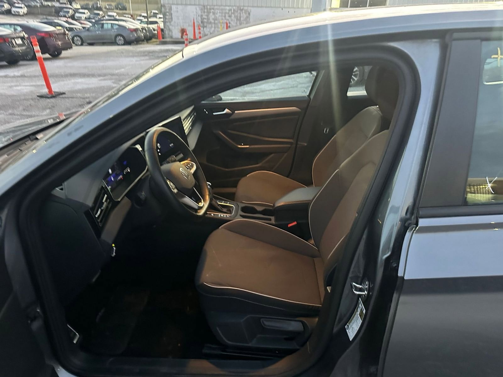 Thumbnail: 2025 Volkswagen Jetta - 8