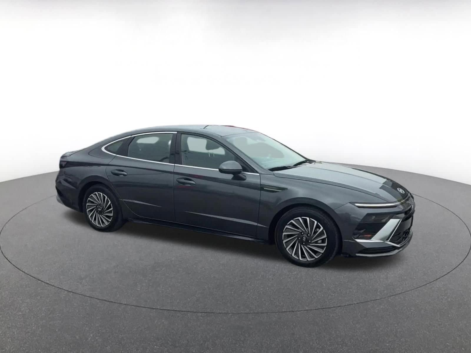 Thumbnail: 2025 Hyundai Sonata - 2