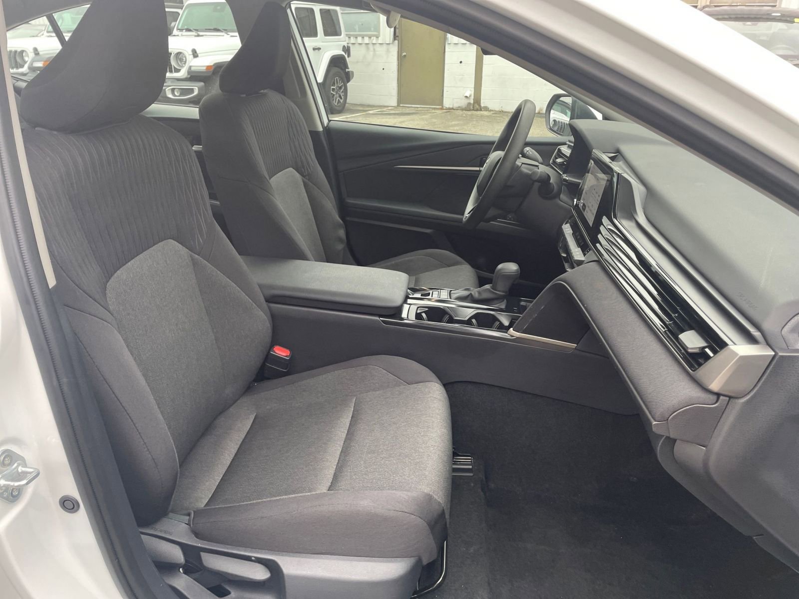 Thumbnail: 2025 Toyota Camry - 35