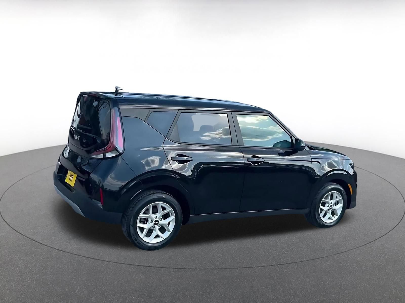 Thumbnail: 2025 Kia Soul - 15