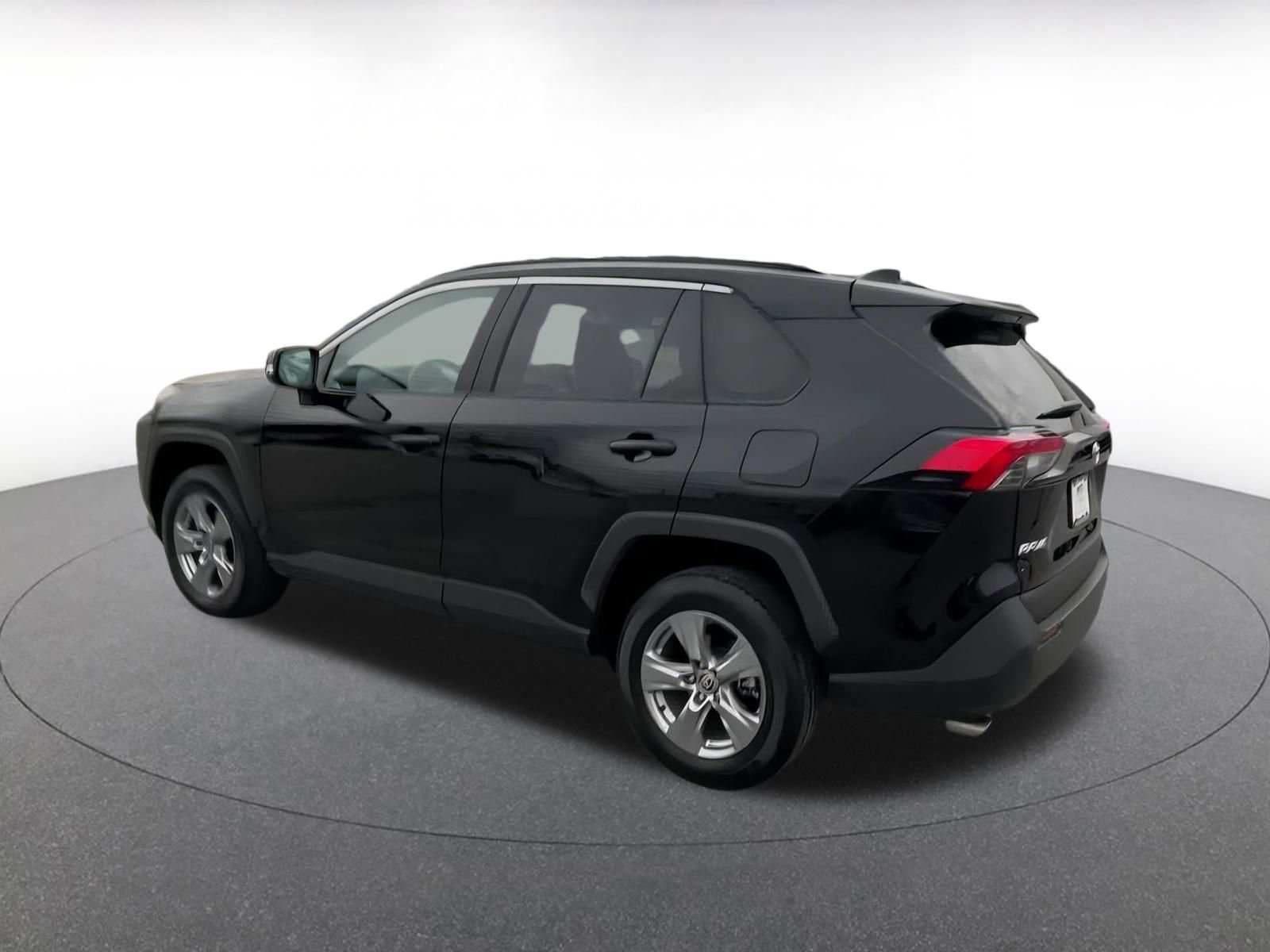 Thumbnail: 2025 Toyota RAV4 - 10