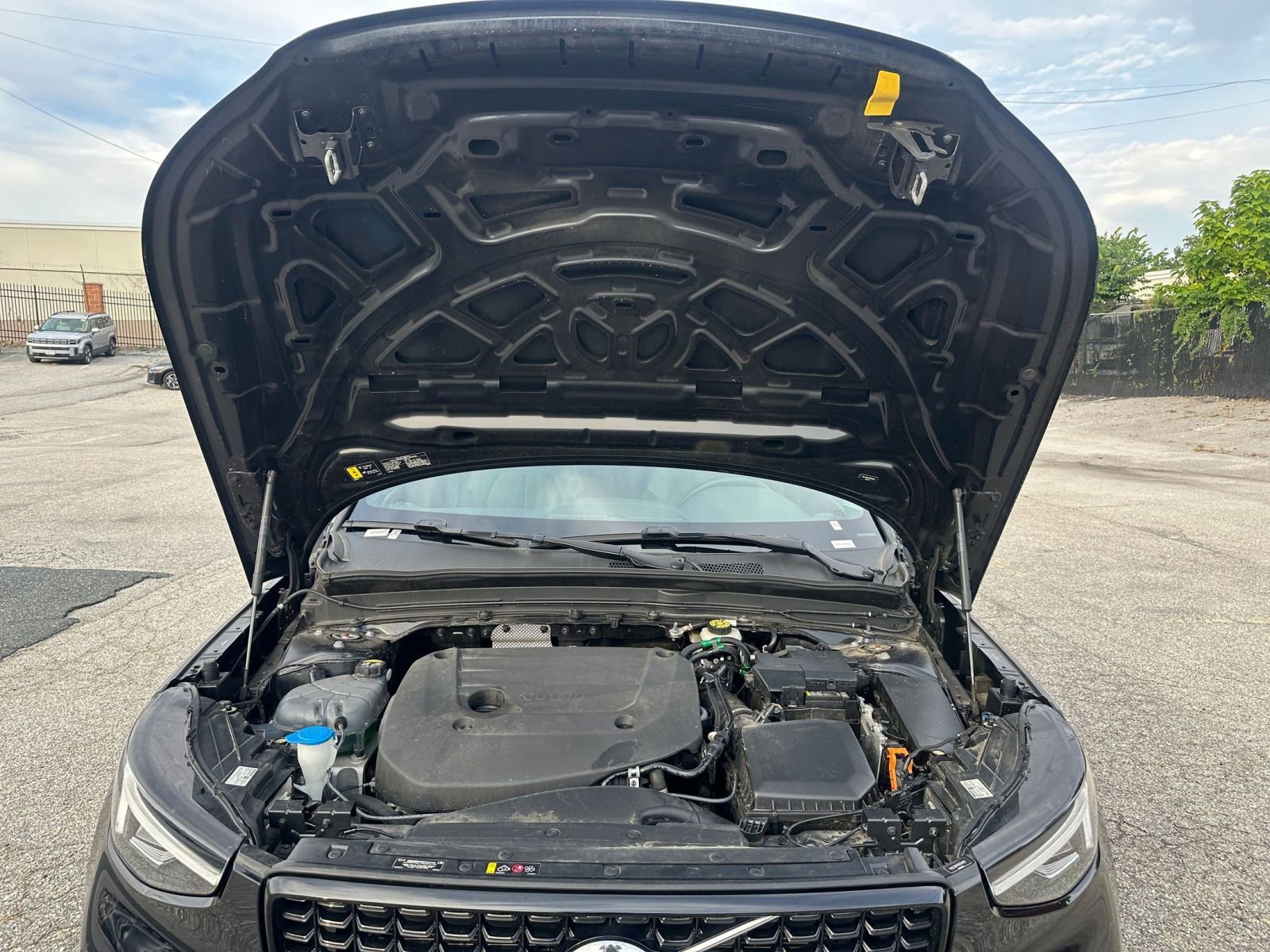 Thumbnail: 2024 Volvo XC40 - 32