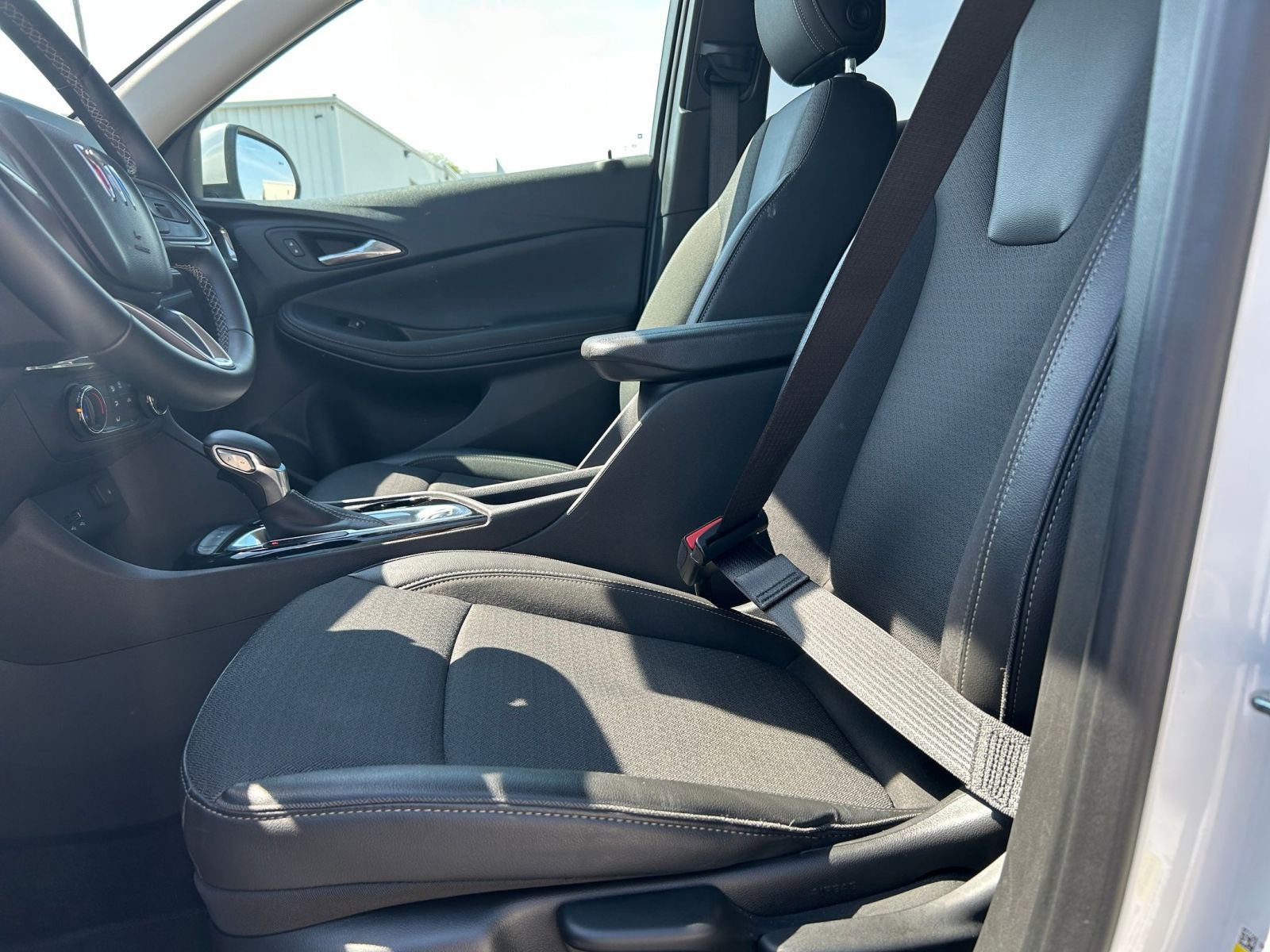 Thumbnail: 2025 Buick Encore GX - 22