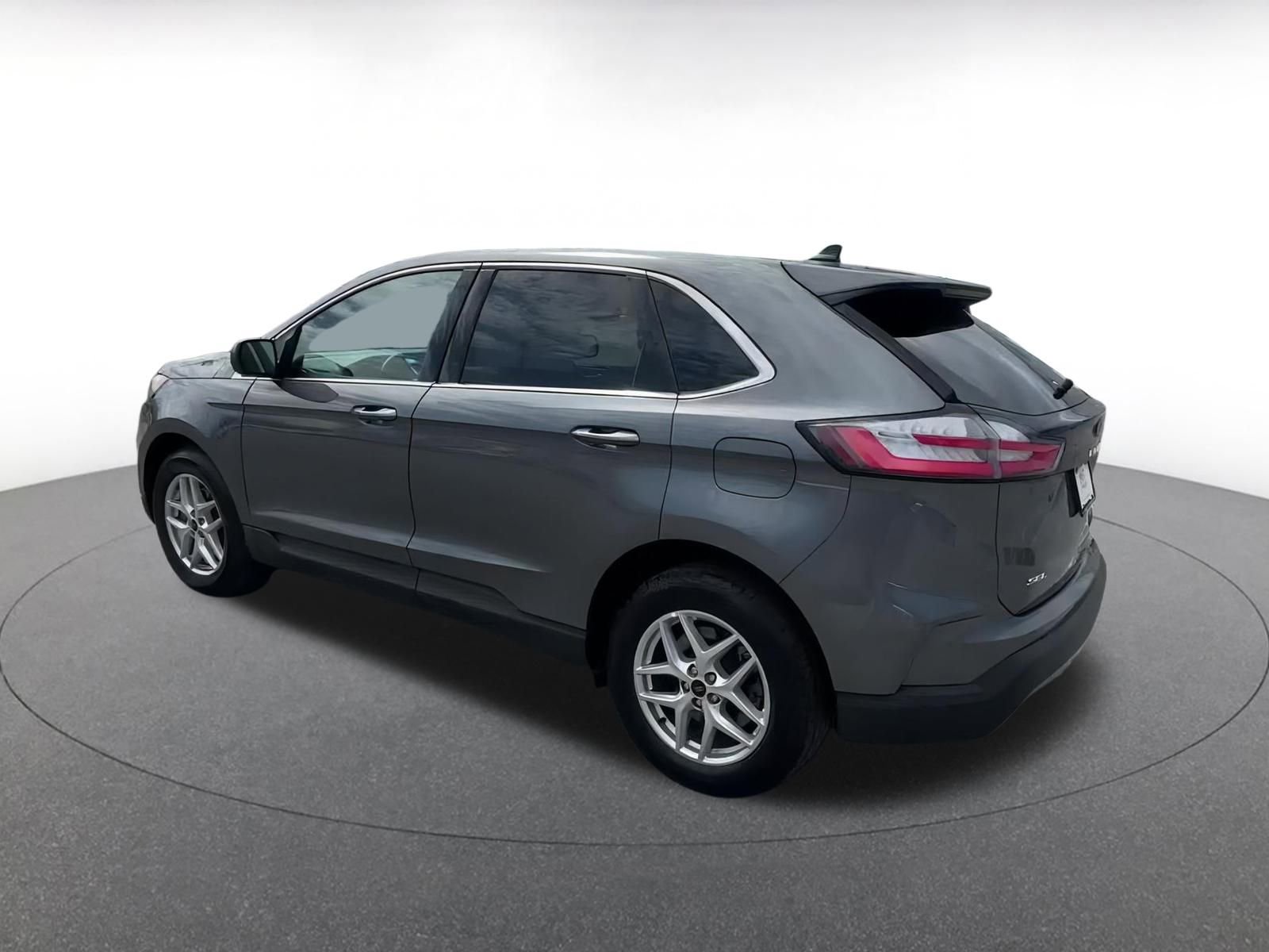 Thumbnail: 2024 Ford Edge - 8