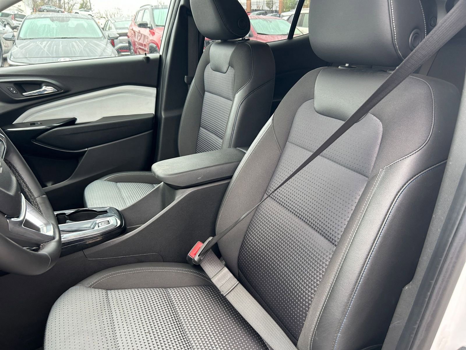 Thumbnail: 2025 Chevrolet Trax - 31