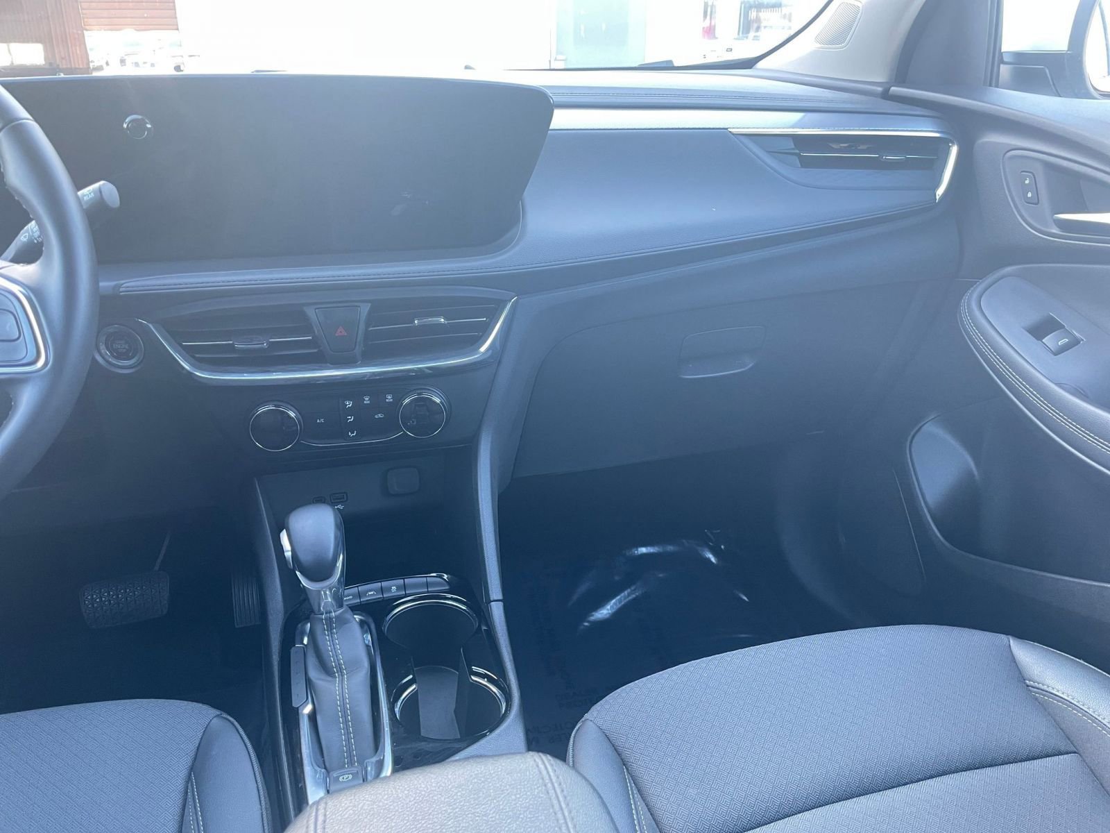 Thumbnail: 2025 Buick Encore GX - 33