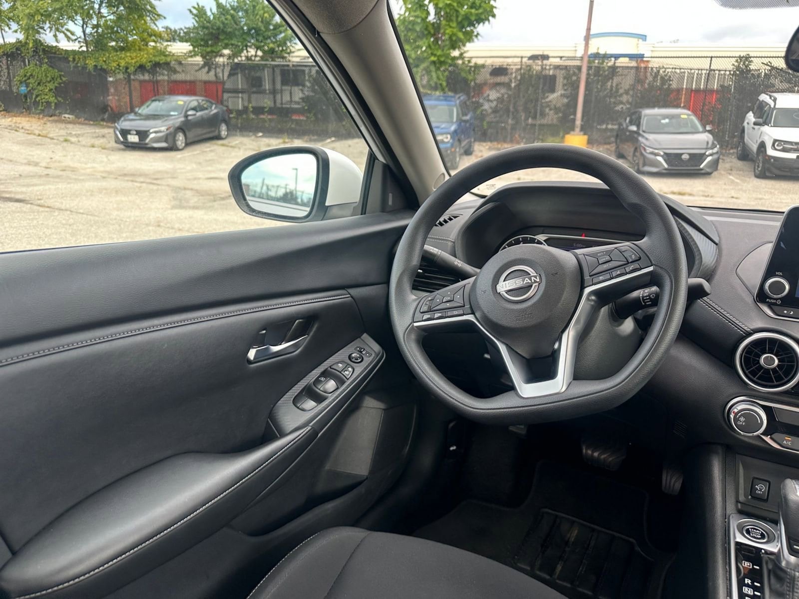 Thumbnail: 2024 Nissan Sentra - 32