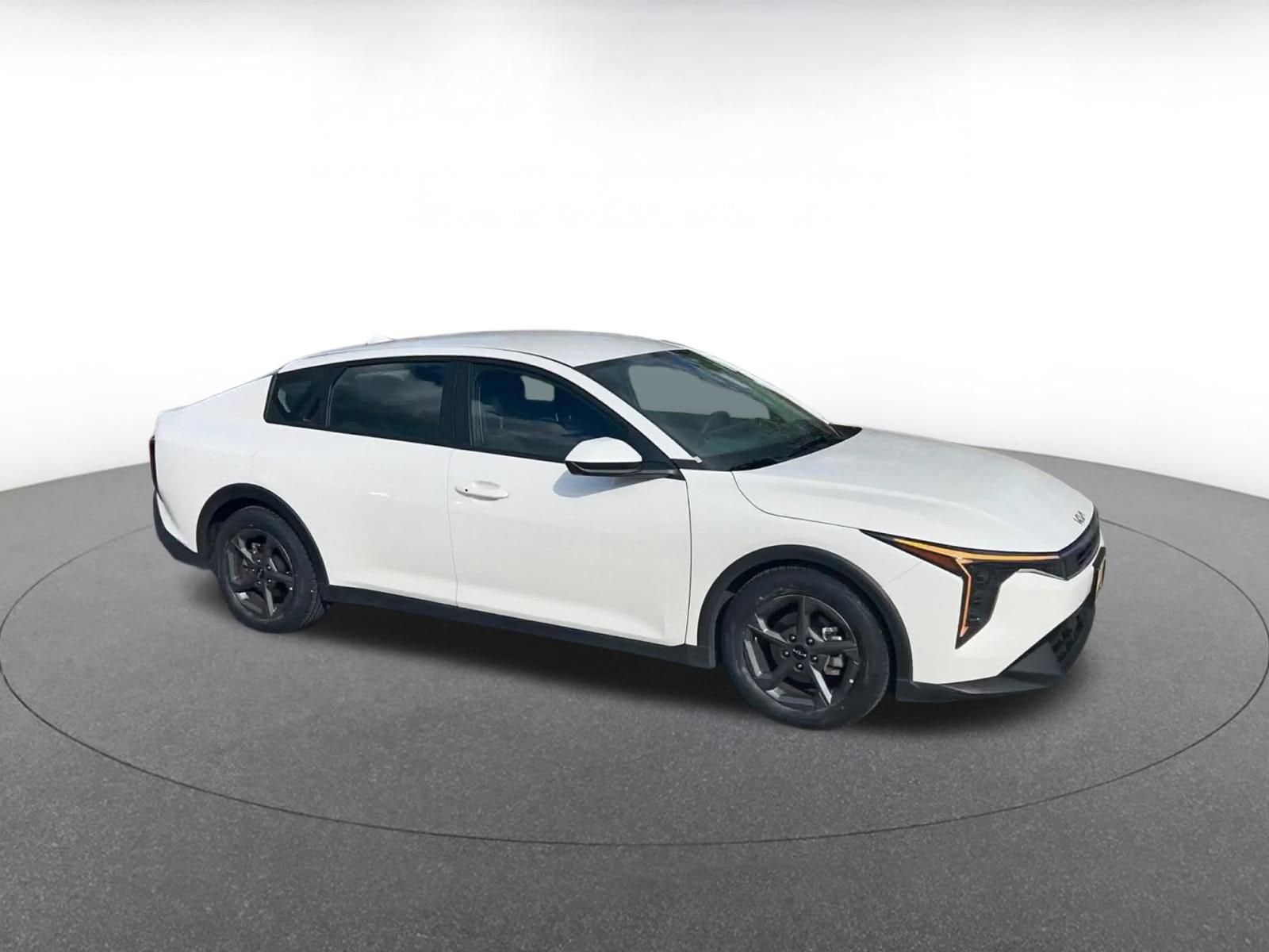 Thumbnail: 2025 Kia K4 - 2