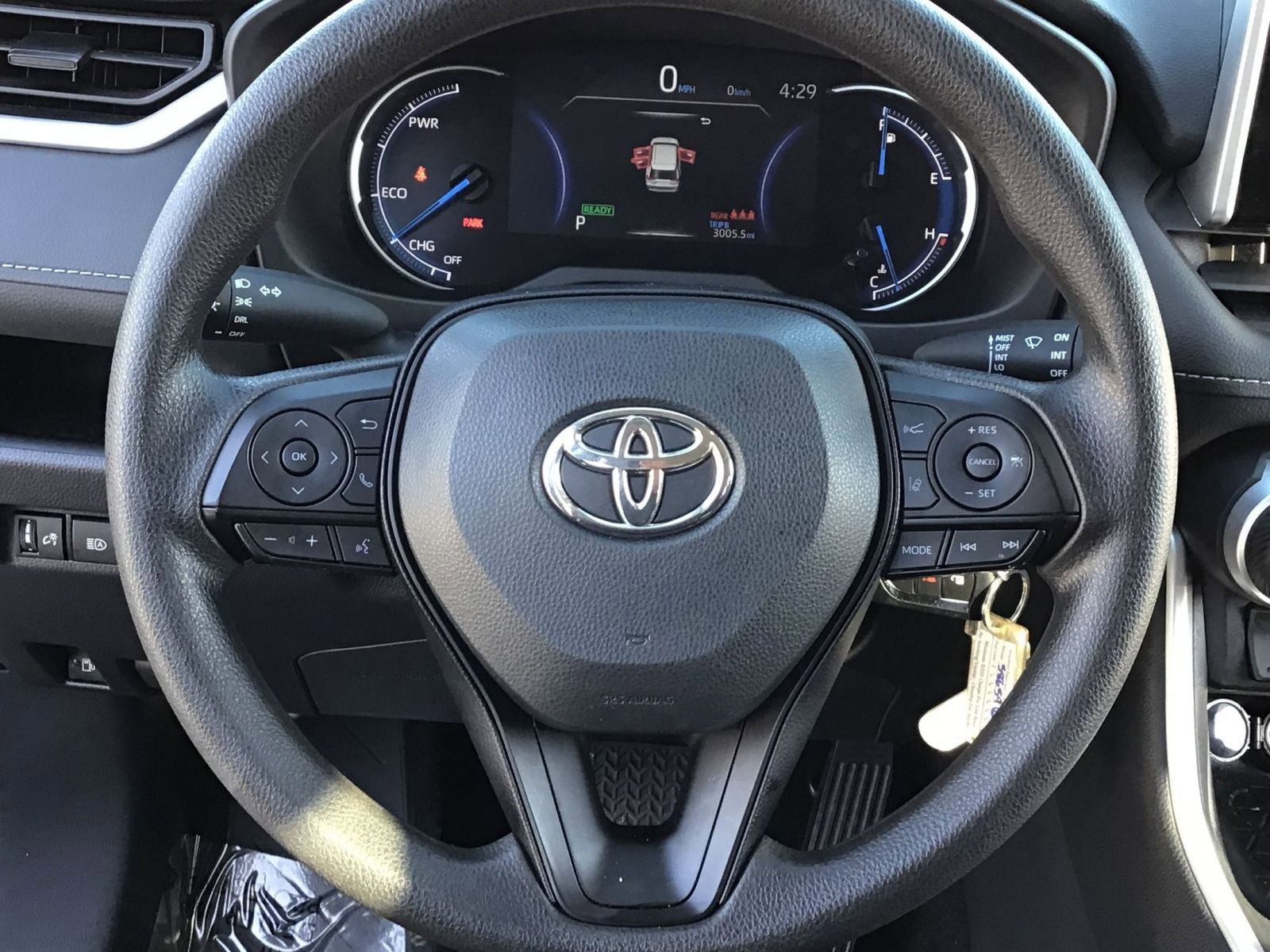 Thumbnail: 2025 Toyota RAV4 - 27