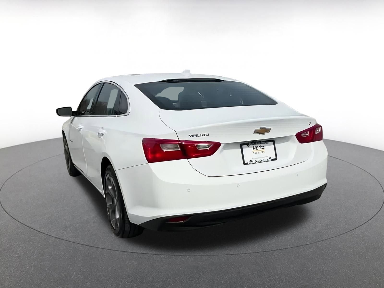 Thumbnail: 2023 Chevrolet Malibu - 11