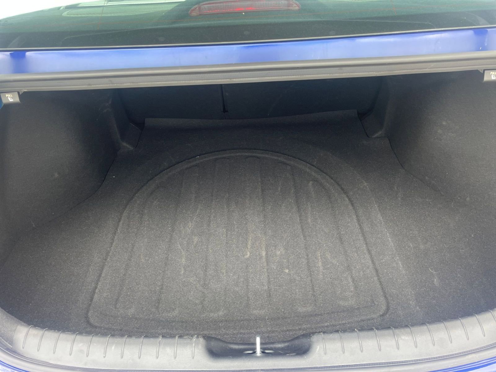 Thumbnail: 2025 Hyundai Elantra - 32