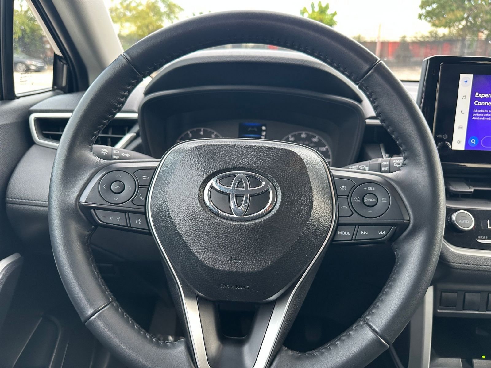 Thumbnail: 2025 Toyota Corolla Cross - 27