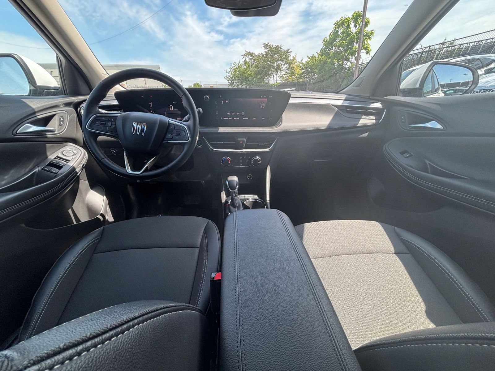 Thumbnail: 2025 Buick Encore GX - 28