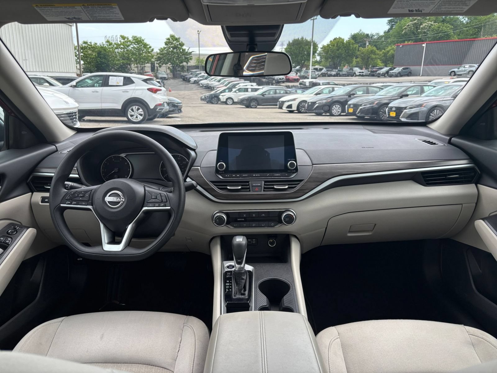 Thumbnail: 2025 Nissan Altima - 27