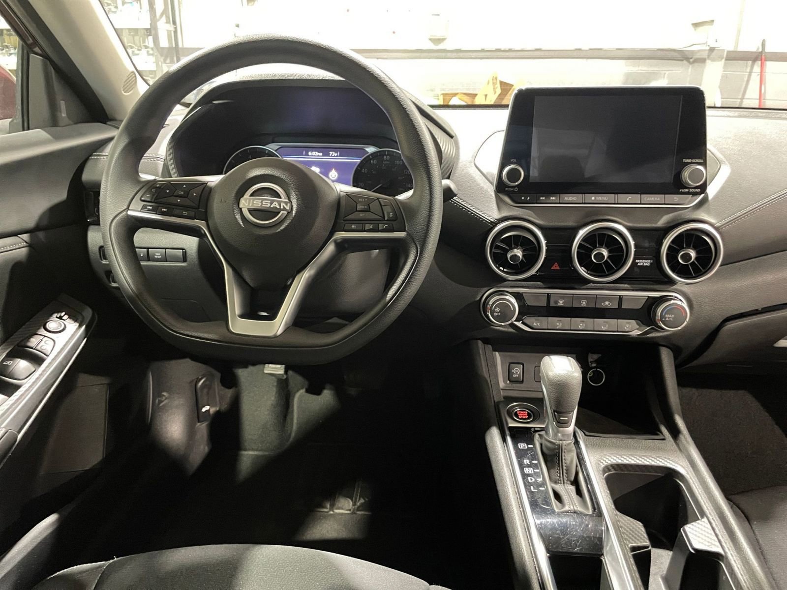 Thumbnail: 2024 Nissan Sentra - 32