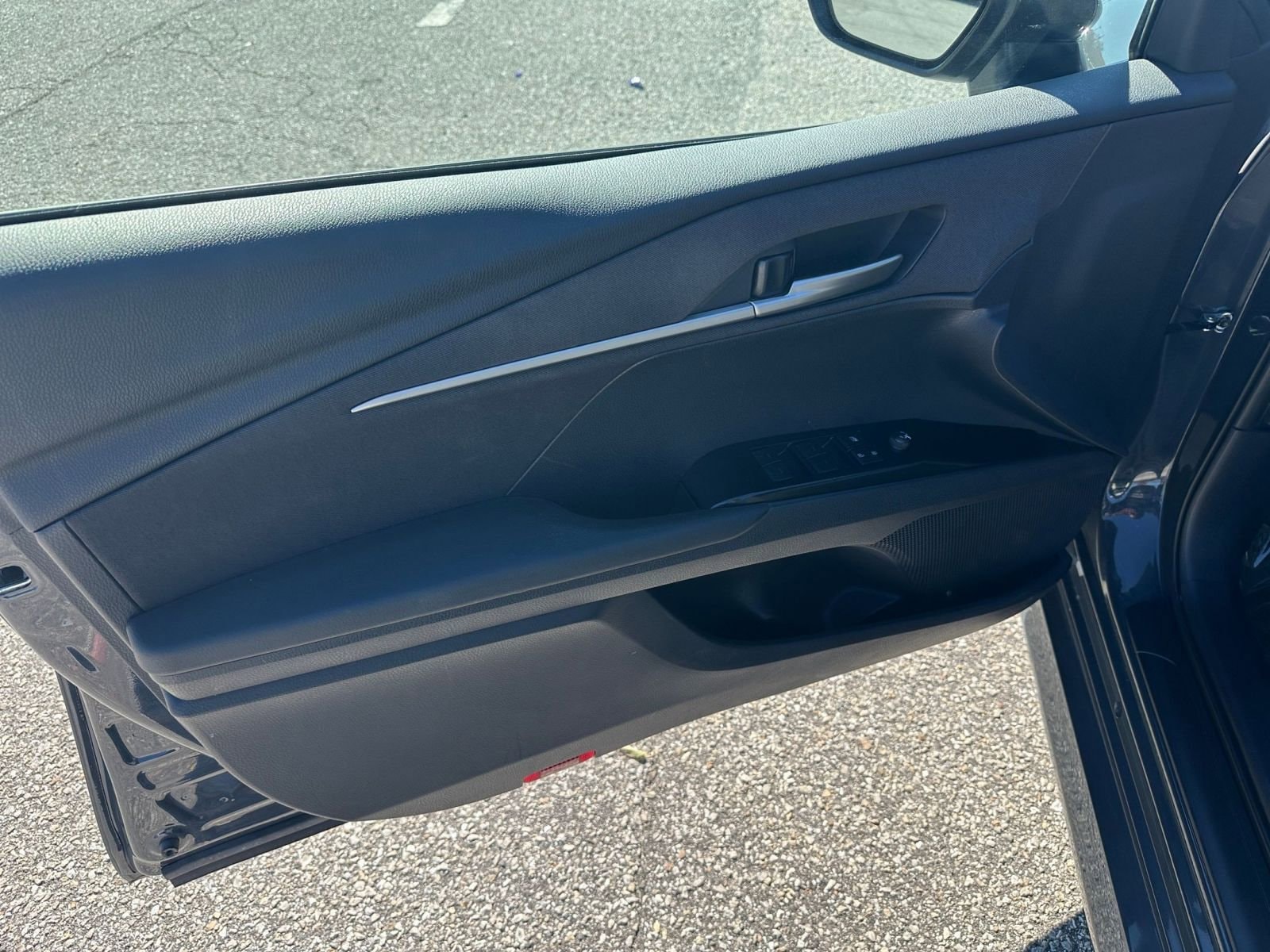 Thumbnail: 2025 Toyota Camry - 20