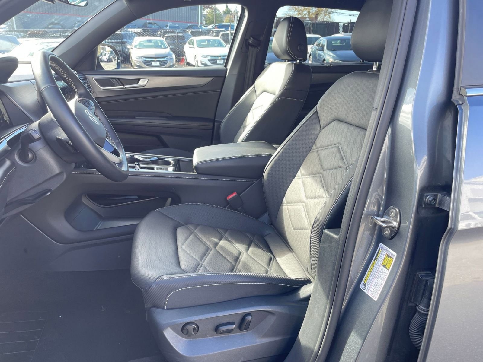 Thumbnail: 2025 Volkswagen Atlas - 27